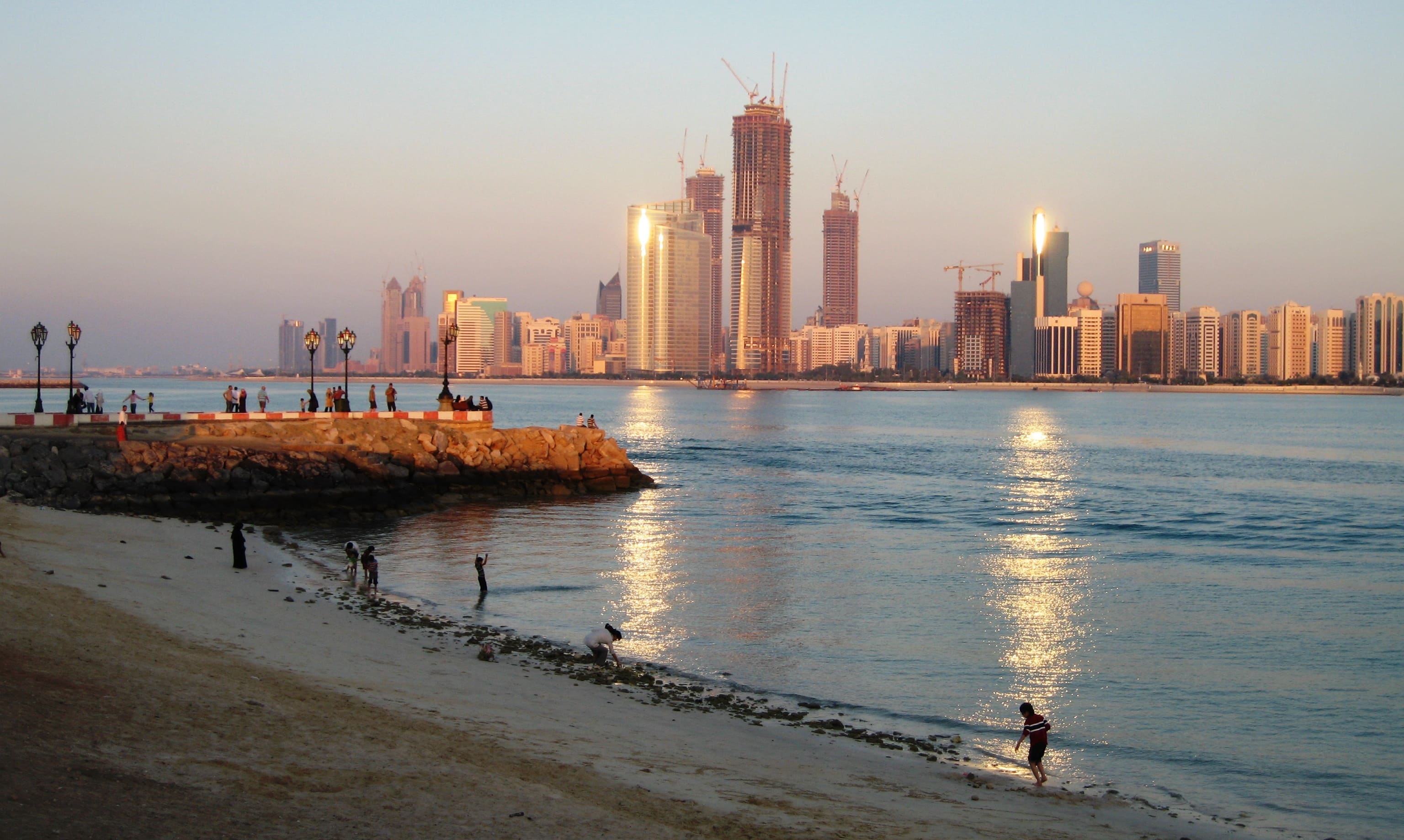 Abu Dhabi City Tours – A Complete Guide to the Pearl of the UAE
